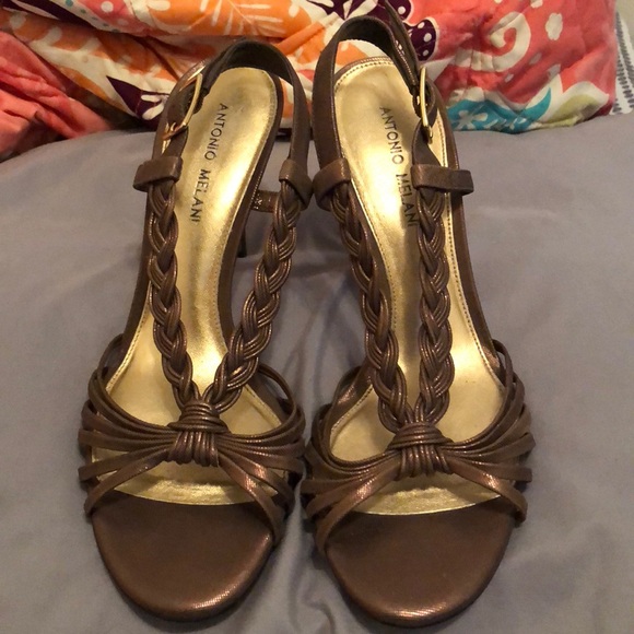 Heels - Picture 2 of 5